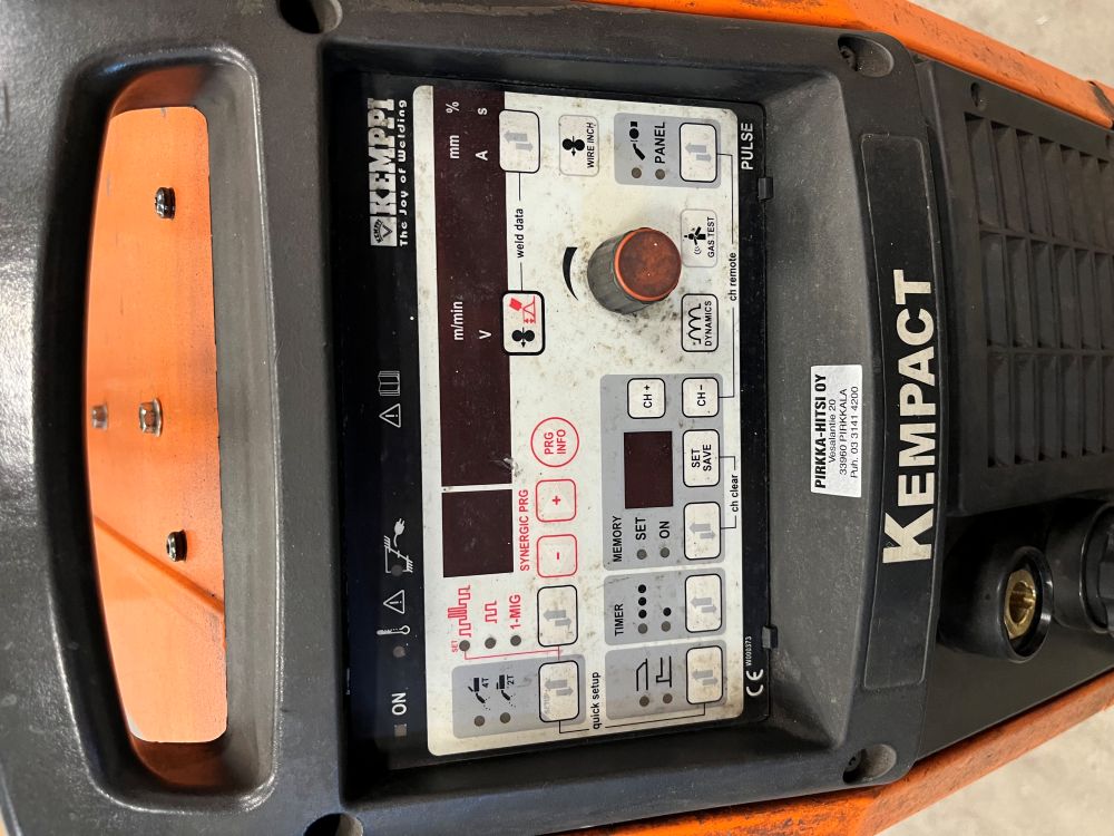 Kemppi Kempact 3000 Pulse Vesijäähdytetty